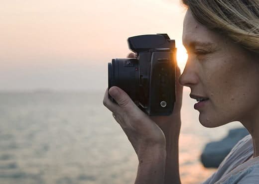 black-friday-medium-banner-2.jpg 3-In-1 Wireless Charger Compatible With IPhone 12/13/14/15/16, 3/Pro, Foldable Magnetic Travel Wireless Charging Station - Image 1